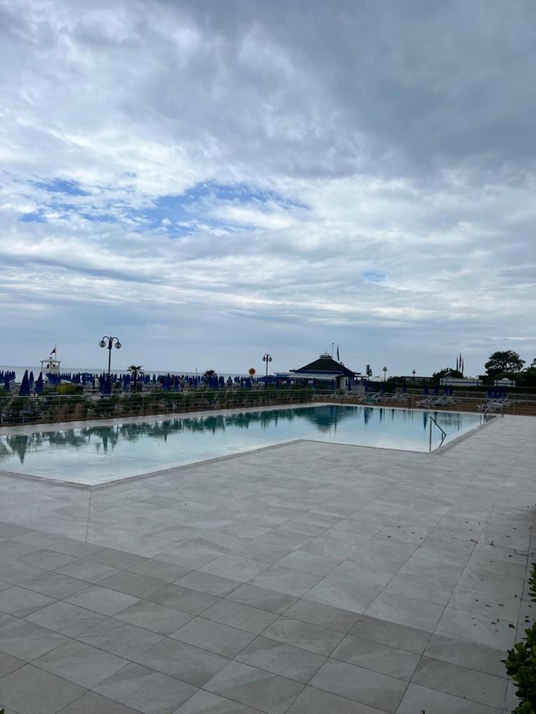 Residence Penelope - Walterigato Apartments Solo Per Famiglie Lido di Jesolo Eksteriør bilde