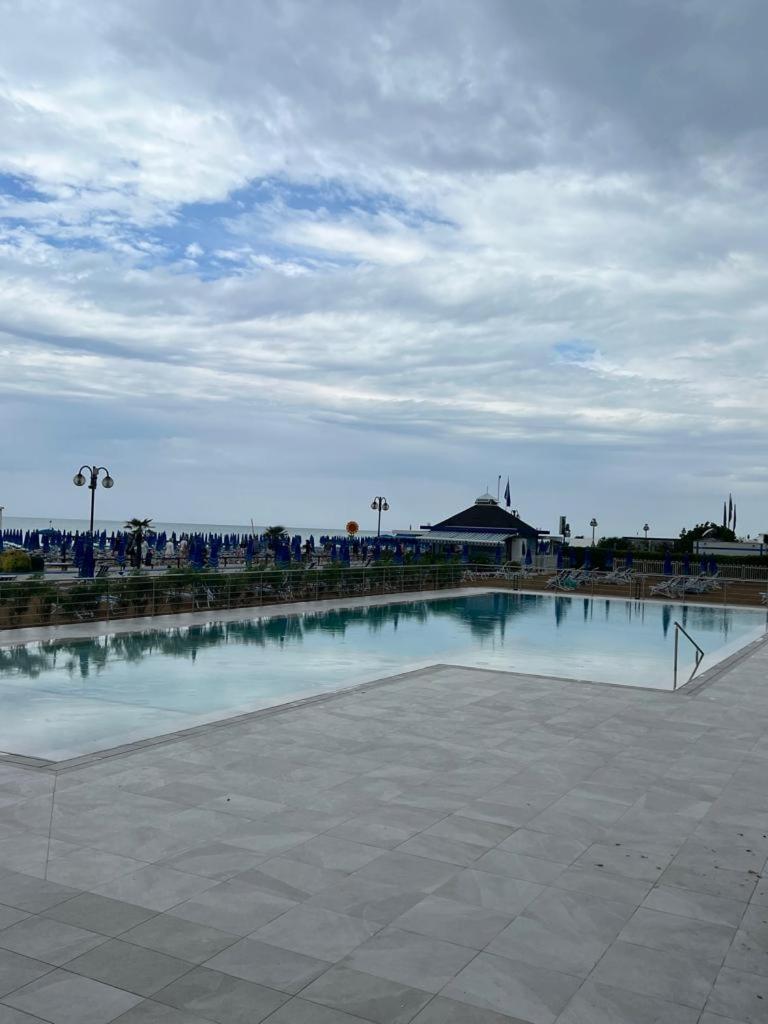 Residence Penelope - Walterigato Apartments Solo Per Famiglie Lido di Jesolo Eksteriør bilde